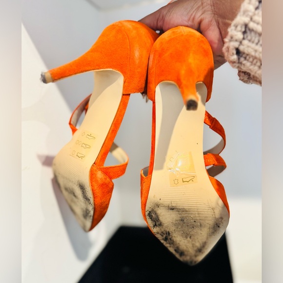 Shoes - Picture 7 of 8